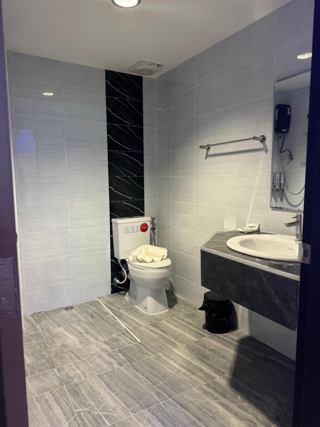 Neo Hatyai Hotel Hat Yai Bagian luar foto